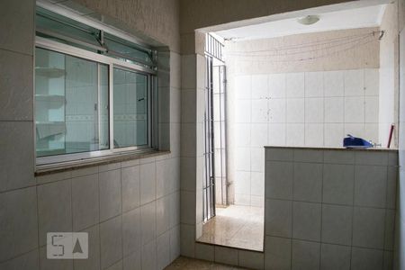 Casa à venda com 200m², 4 quartos e 4 vagas Casa à venda com 200m², 4 quartos e 4 vagasÁREA DE SERVIÇO