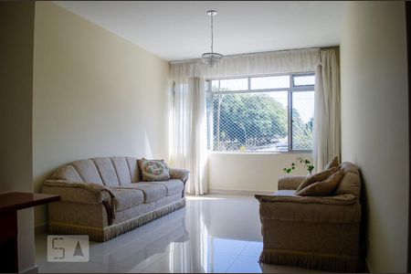 Apartamento para alugar com 116m², 4 quartos e sem vagaSala