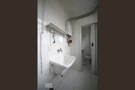 Apartamento à venda com 110m², 3 quartos e 1 vagaÁrea de Serviço