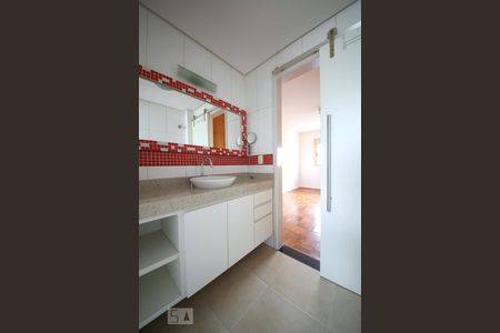 Apartamento à venda com 110m², 3 quartos e 1 vagaSuíte - Banheiro