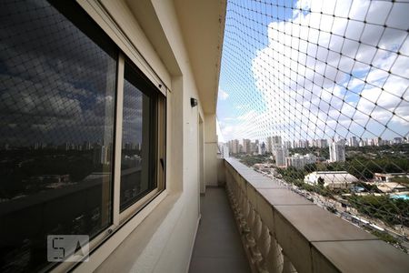 Apartamento à venda com 110m², 3 quartos e 1 vagaSacada