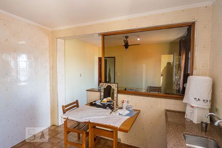 Casa à venda com 120m², 4 quartos e 2 vagasCozinha