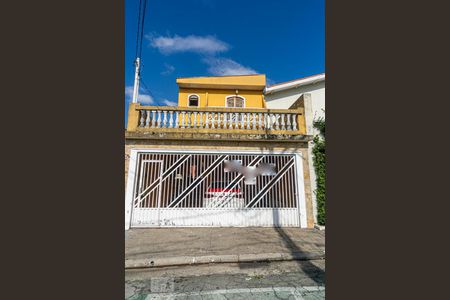 Casa à venda com 120m², 4 quartos e 2 vagasFachada