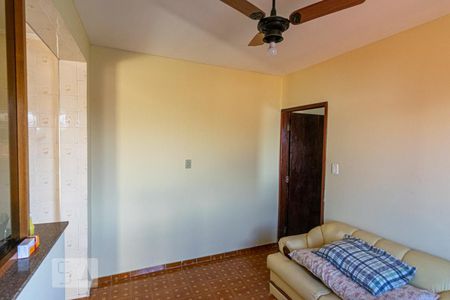 Sala de casa à venda com 4 quartos, 120m² em Vila Carrao, São Paulo