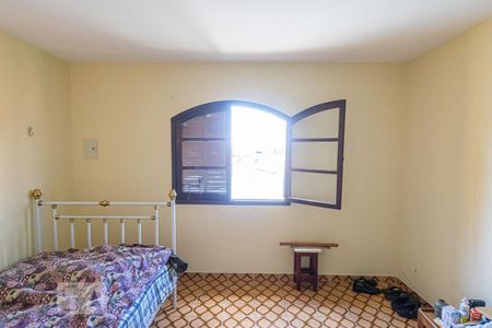Quarto 1 de casa à venda com 4 quartos, 120m² em Vila Carrao, São Paulo