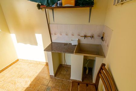 Casa à venda com 120m², 4 quartos e 2 vagasÁrea de Serviço