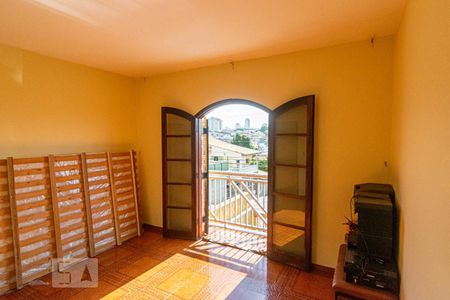 Casa à venda com 120m², 4 quartos e 2 vagasSuíte