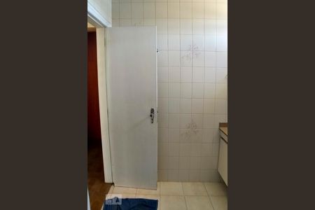 Apartamento à venda com 98m², 3 quartos e 1 vaga Apartamento à venda com 98m², 3 quartos e 1 vagaBanheiro Social