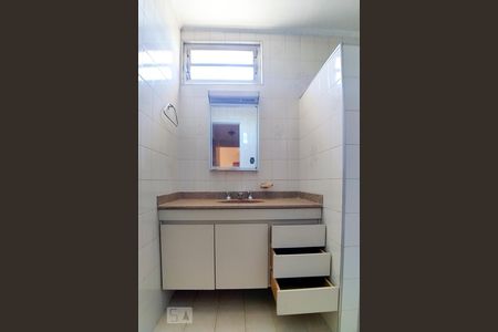 Apartamento à venda com 98m², 3 quartos e 1 vaga Apartamento à venda com 98m², 3 quartos e 1 vagaBanheiro Social