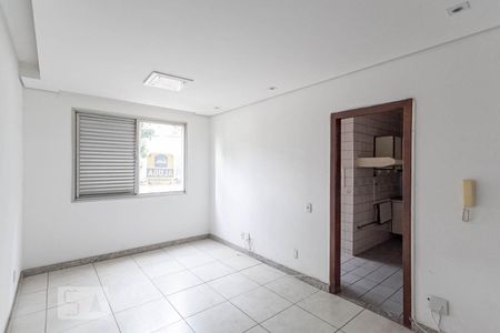 Sala de apartamento para alugar com 3 quartos, 85m² em Palmares, Belo Horizonte