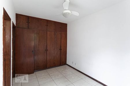 Apartamento à venda com 85m², 3 quartos e 2 vagasSuíte