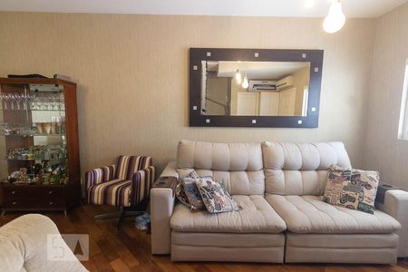 Sala de Estar de casa de condomínio à venda com 3 quartos, 122m² em Vila Scarpelli, Santo André