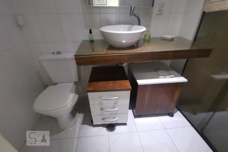 Banheiro Corredor de apartamento para alugar com 2 quartos, 55m² em Vila Andrade, São Paulo