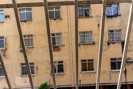 Vista da Sala de apartamento para alugar com 3 quartos, 70m² em Santa Rosa, Niterói