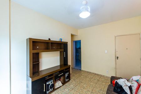 Sala de apartamento para alugar com 3 quartos, 70m² em Santa Rosa, Niterói
