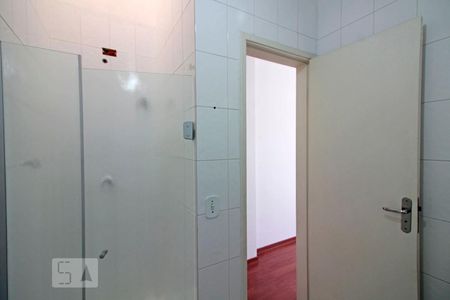 Casa de condomínio para alugar com 110m², 3 quartos e 2 vagasBanheiro da Suíte
