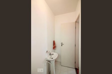 Casa de condomínio para alugar com 110m², 3 quartos e 2 vagasLavabo