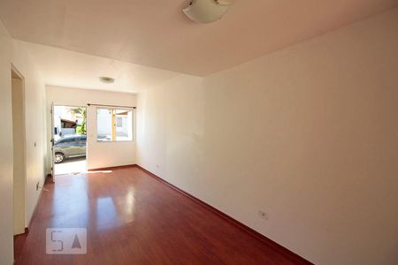 Sala de casa de condomínio para alugar com 3 quartos, 90m² em Parque Frondoso, Cotia