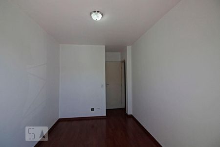 Suíte de casa de condomínio para alugar com 3 quartos, 90m² em Parque Frondoso, Cotia