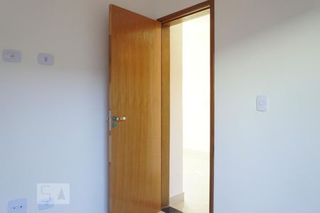Quarto 02 de apartamento para alugar com 2 quartos, 38m² em Vila Ré, São Paulo