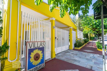 Casa de condomínio à venda com 100m², 4 quartos e 2 vagas Casa de condomínio à venda com 100m², 4 quartos e 2 vagasFachada