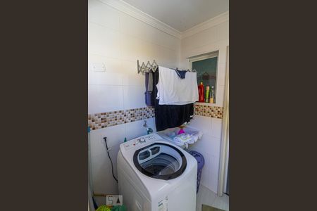 Casa de condomínio à venda com 100m², 4 quartos e 2 vagas Casa de condomínio à venda com 100m², 4 quartos e 2 vagasÁrea de Serviço