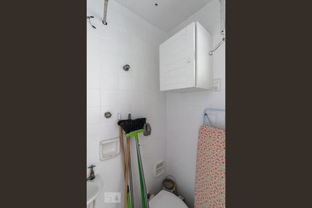 Apartamento à venda com 60m², 1 quarto e 1 vagaBanheiro de Serviço