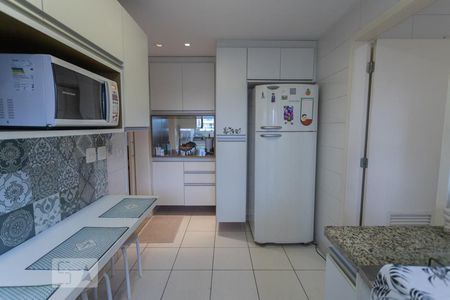 Apartamento para alugar com 144m², 3 quartos e 3 vagasCozinha