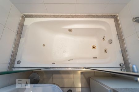 Apartamento para alugar com 144m², 3 quartos e 3 vagasBanheiro do Quarto 3