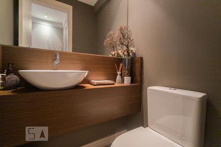 Apartamento para alugar com 144m², 3 quartos e 3 vagasLavabo