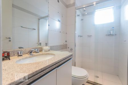 Apartamento para alugar com 144m², 3 quartos e 3 vagasBanheiro do Quarto 2
