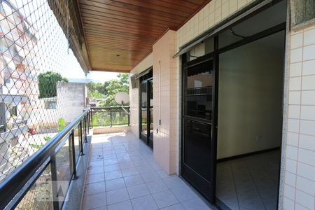 Apartamento à venda com 178m², 4 quartos e 2 vagasvaranda do quarto 2