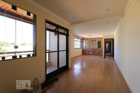 Sala de apartamento à venda com 4 quartos, 178m² em Taquara, Rio de Janeiro