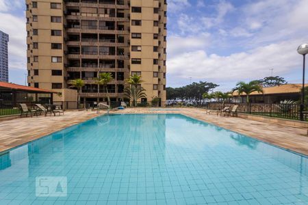 Apartamento à venda com 123m², 3 quartos e 2 vagas Apartamento à venda com 123m², 3 quartos e 2 vagasPiscina