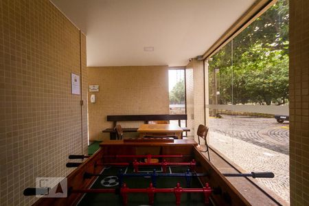 Apartamento à venda com 123m², 3 quartos e 2 vagas Apartamento à venda com 123m², 3 quartos e 2 vagasSala de Jogos