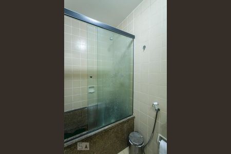 Apartamento à venda com 123m², 3 quartos e 2 vagas Apartamento à venda com 123m², 3 quartos e 2 vagasBanheiro 2