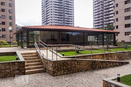 Apartamento à venda com 123m², 3 quartos e 2 vagas Apartamento à venda com 123m², 3 quartos e 2 vagasChurrasqueira