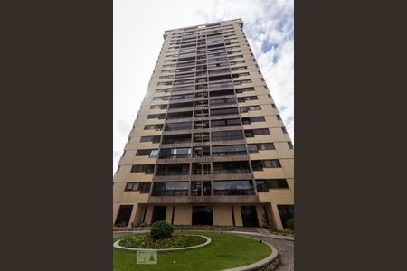 Apartamento à venda com 123m², 3 quartos e 2 vagas Apartamento à venda com 123m², 3 quartos e 2 vagasFachada