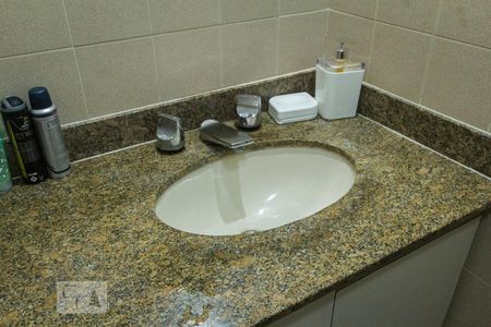 Apartamento à venda com 123m², 3 quartos e 2 vagas Apartamento à venda com 123m², 3 quartos e 2 vagasBanheiro 2