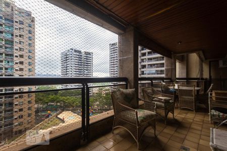 Varanda de apartamento à venda com 3 quartos, 123m² em Barra da Tijuca, Rio de Janeiro