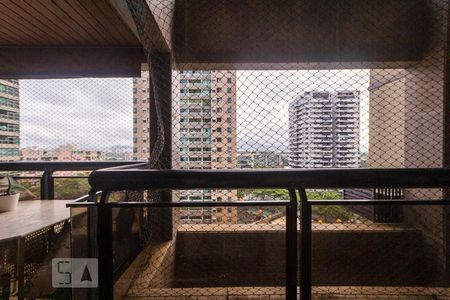 Apartamento à venda com 123m², 3 quartos e 2 vagas Apartamento à venda com 123m², 3 quartos e 2 vagasVista do Quarto 2