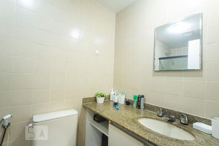 Apartamento à venda com 123m², 3 quartos e 2 vagas Apartamento à venda com 123m², 3 quartos e 2 vagasBanheiro 2