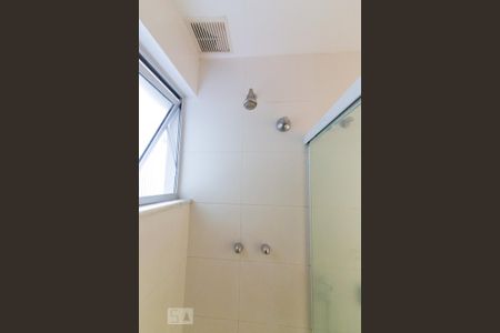 Banheiro Social de apartamento para alugar com 2 quartos, 115m² em Rio Comprido, Rio de Janeiro