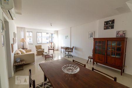 Apartamento para alugar com 2 quartos, 115m² em Rio Comprido, Rio de Janeiro