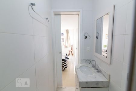 Apartamento para alugar com 115m², 2 quartos e sem vaga Apartamento para alugar com 115m², 2 quartos e sem vagaBanheiro da Suíte