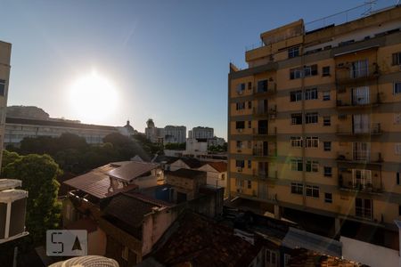 Apartamento para alugar com 115m², 2 quartos e sem vaga Apartamento para alugar com 115m², 2 quartos e sem vagaVista da Suíte