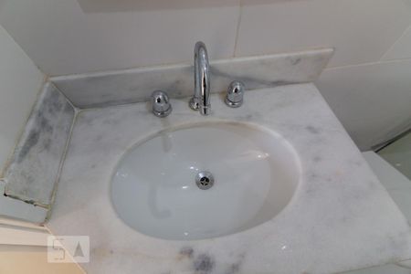 Apartamento para alugar com 115m², 2 quartos e sem vaga Apartamento para alugar com 115m², 2 quartos e sem vagaBanheiro da Suíte