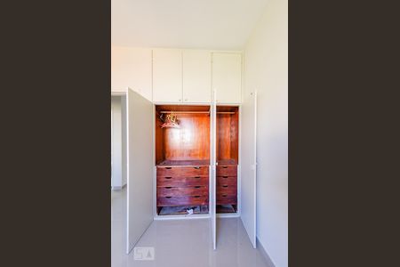 Apartamento à venda com 60m², 2 quartos e 1 vagaQuarto 2