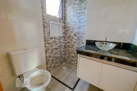 Banheiro de apartamento para alugar com 1 quarto, 30m² em Penha de França, São Paulo