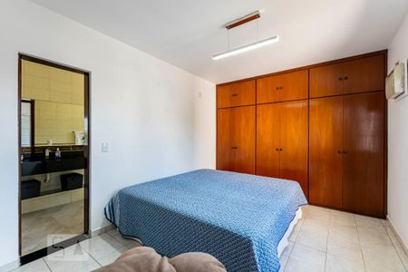 Casa à venda com 200m², 3 quartos e 2 vagas2o. Andar - Suíte 3